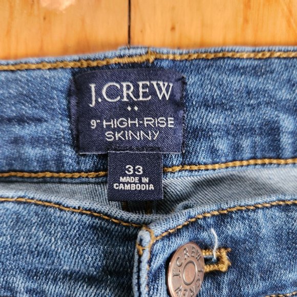J Crew Mid-Rise Skinny Jean in Signature Stretch Size 33 Color: Vista Blue - Picture 3 of 9